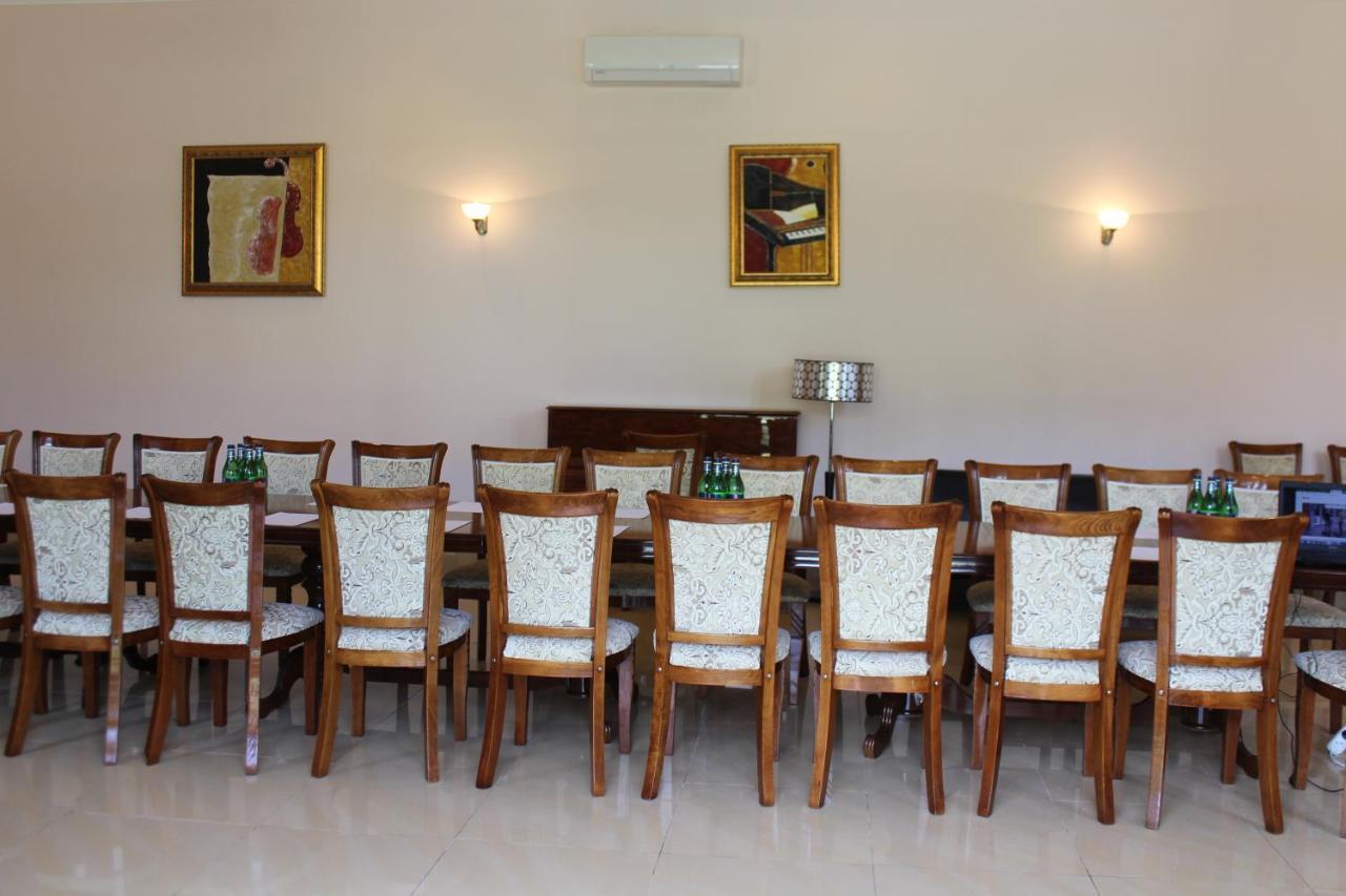 Diligence Hotel & Restaurant Dilijan Esterno foto